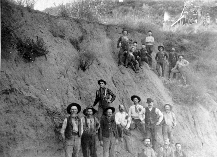 Santa Clarita Valley History In Pictures AP0127