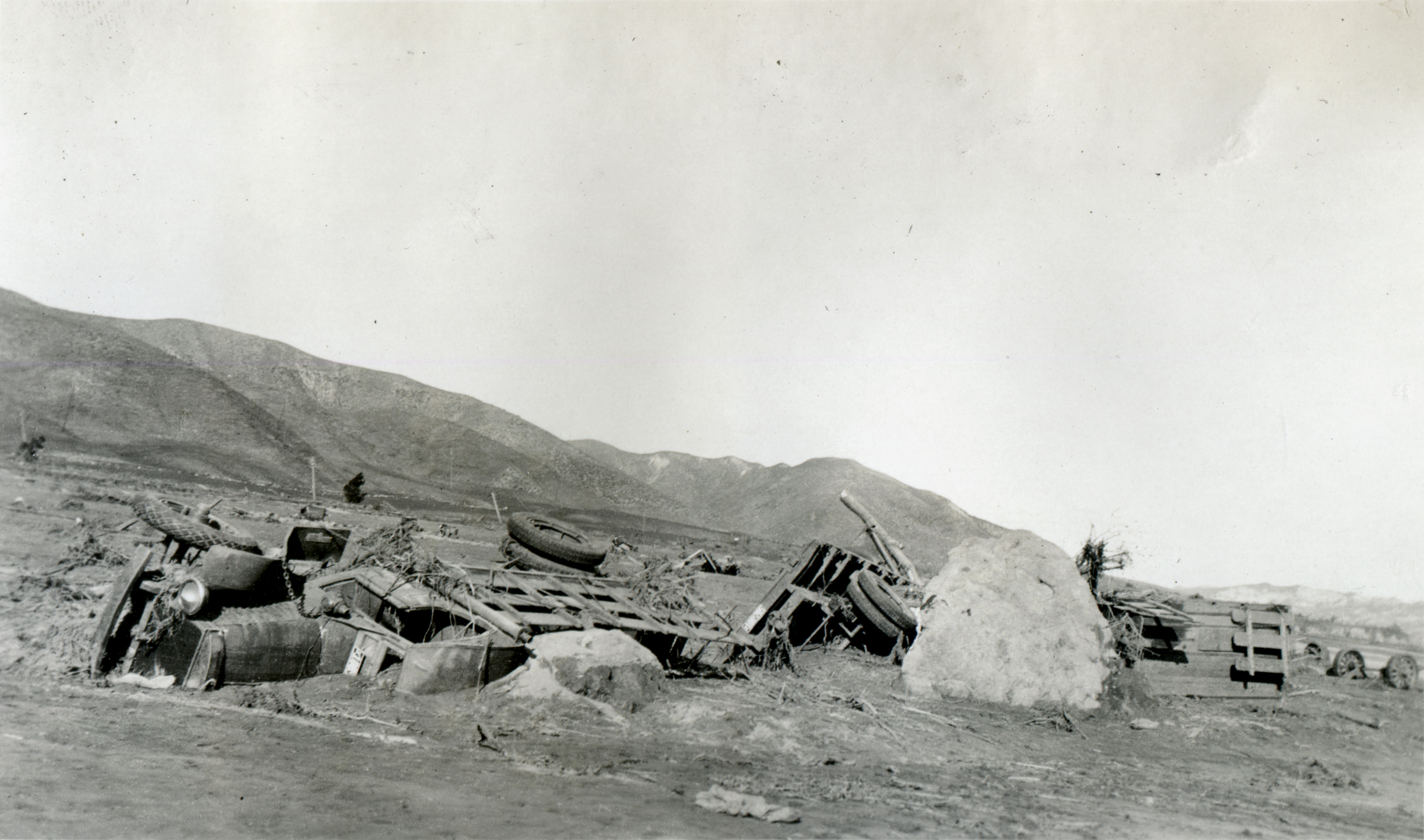 EJ2805 St. Francis Dam Disaster Wreckage at Kemp