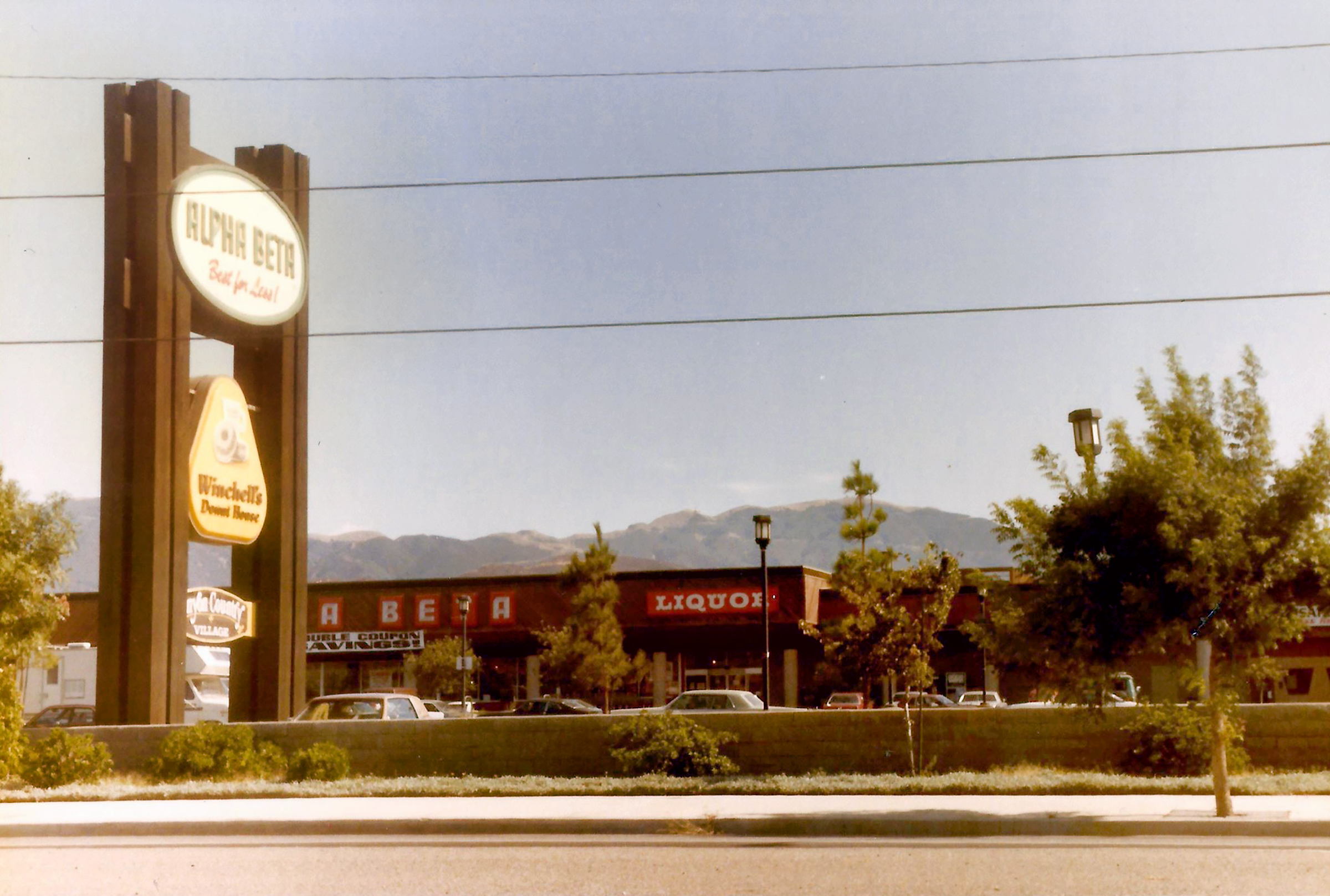 HB1502 Canyon Country Corner Whites & Soledad