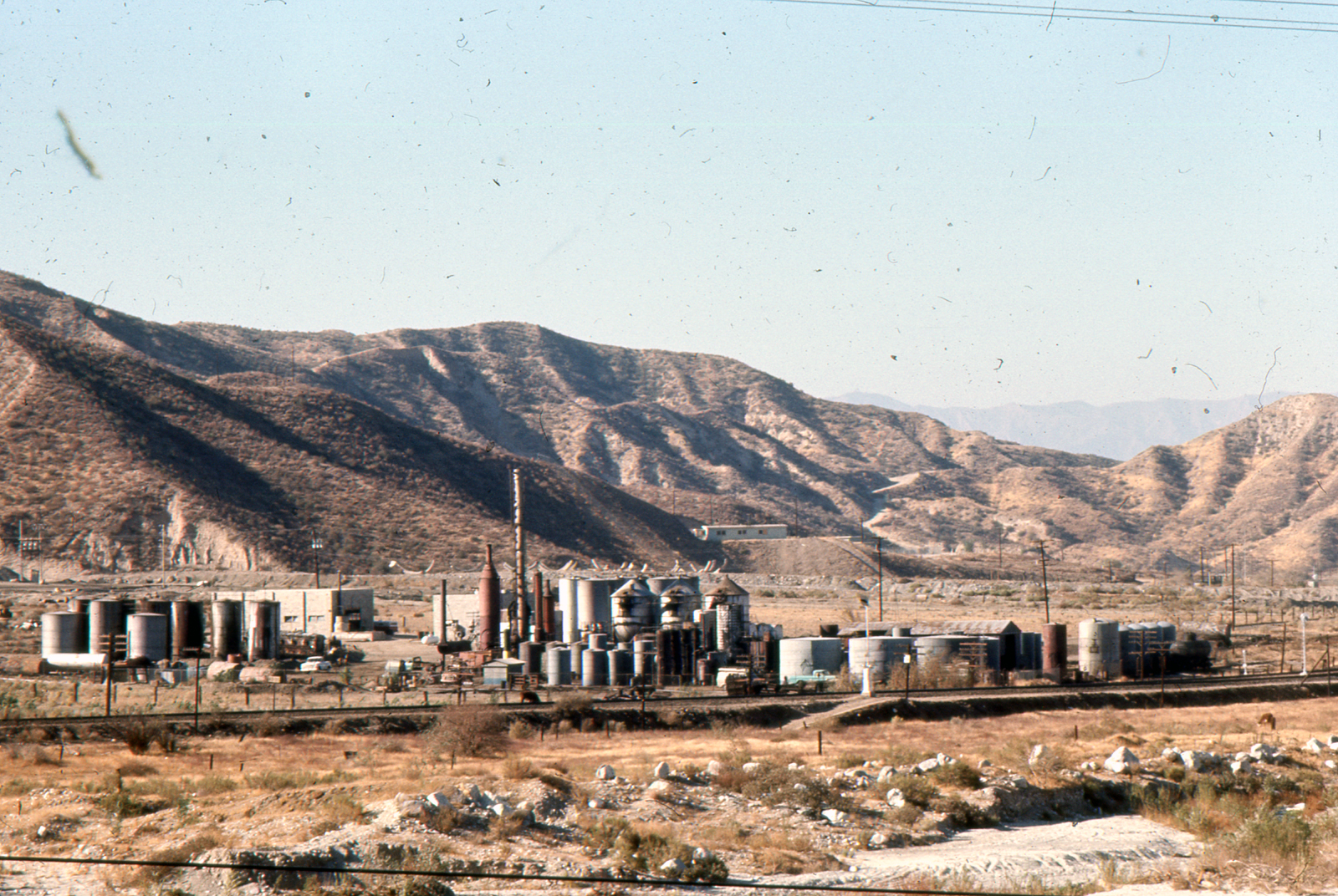 JK0017 Soledad Soledad Canyon Mining Operations, 196770