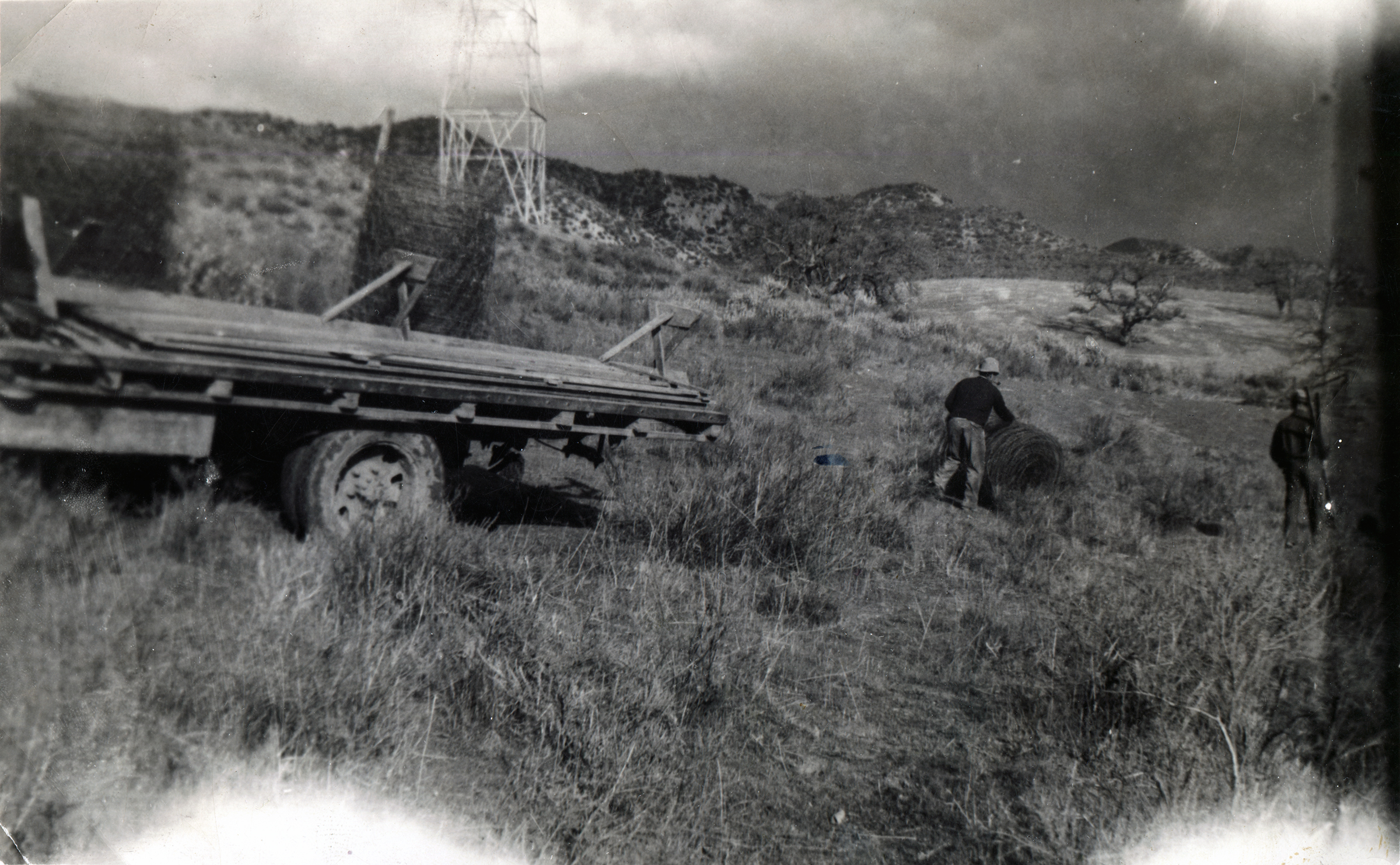 JN4901b Newhall Ranch Workers on the Newhall Ranch, 1940s.