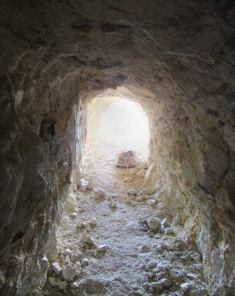 LW2370d Mojave Desert Gold Mine Shaft Entrance
